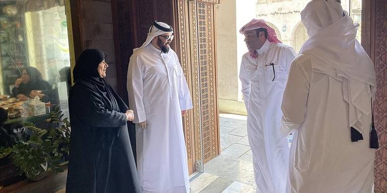 Katarlı iş kadını geleneksel yemeklerle markalaştırdığı restoranında ünlüleri ağırlıyor