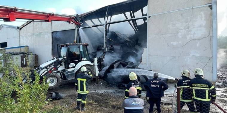 Kayseri'de tekstil fabrikasında yangın çıktı