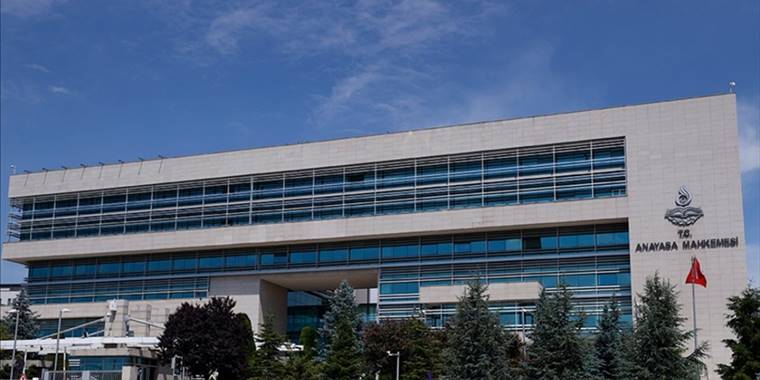 AYM, hükmün açıklanmasının geri bırakılması kararına itirazı öngören kanunu iptal etti