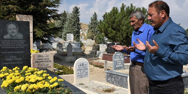 "Bozkır'ın tezenesi"ni aynı sahneyi paylaştığı müzisyenler anlattı