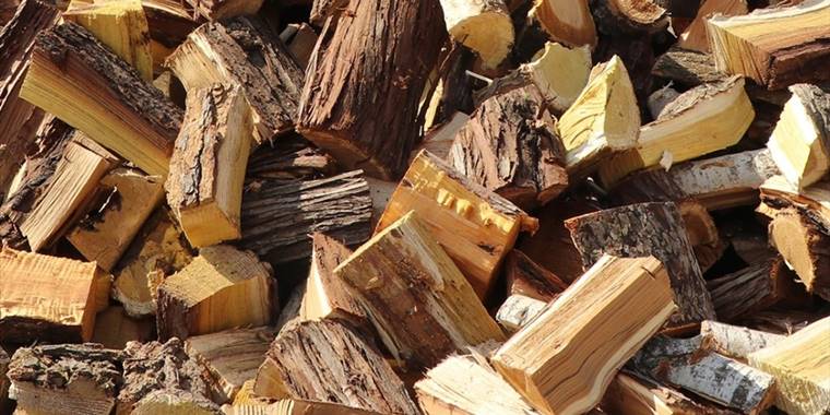 Yunanistan'da doğal gaz ve elektrik fiyatlarındaki artış odun fiyatlarına da yansıdı