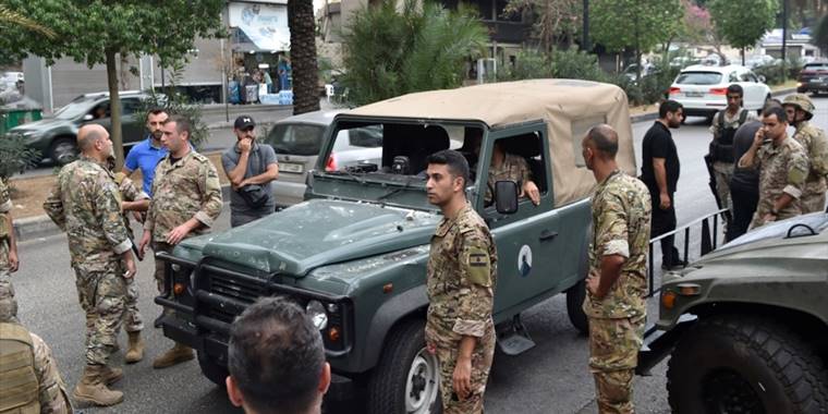 Lübnanlılar banka baskınları konusunda ikiye ayrılmış durumda