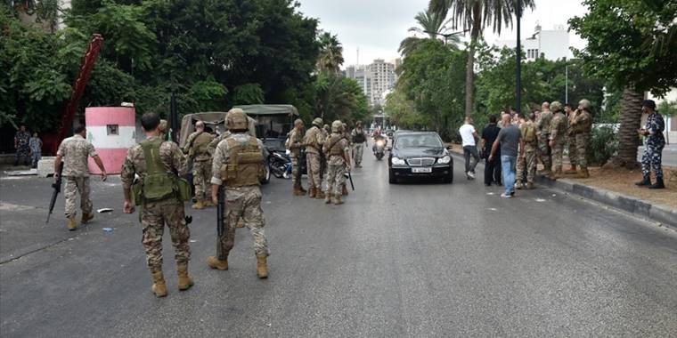 Lübnan ekonomisindeki sorunlar ve 'banka baskınları' tartışılıyor