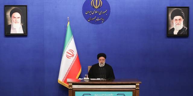 İran Cumhurbaşkanı'ndan "kamu güvenliğini tehdit eden kişilere karşı kararlı mücadele" talimatı