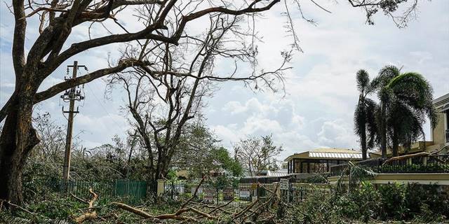 Fiona Kasırgası'nın vurduğu Porto Riko'da 588 bin kişinin elektriğe erişimi yok