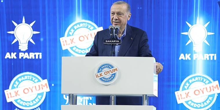 Cumhurbaşkanı Erdoğan: Seçime kadar kesintisiz devam edecek gençlerimize yönelik gönül seferberliğine çıkıyoruz