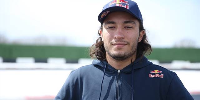 Milli motosikletçi Can Öncü, İspanya'da ikinci kez podyuma çıktı