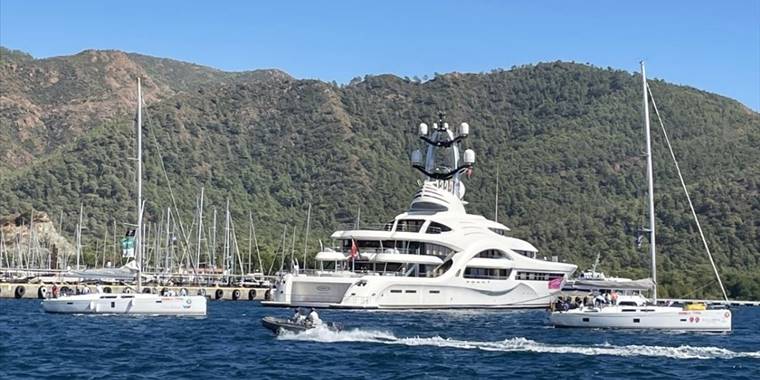 Mega yat 'Anna' Marmaris'te