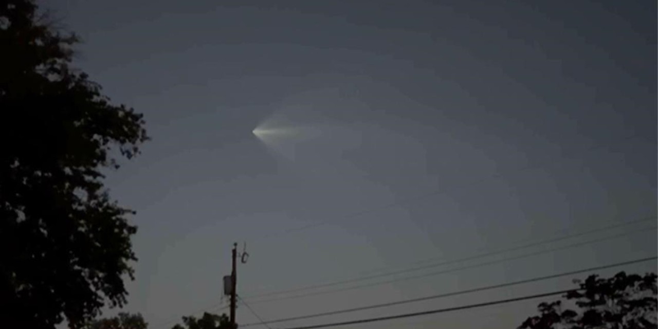 Washington DC semalarında görülen 'gizemli' cisim Space X roketi çıktı