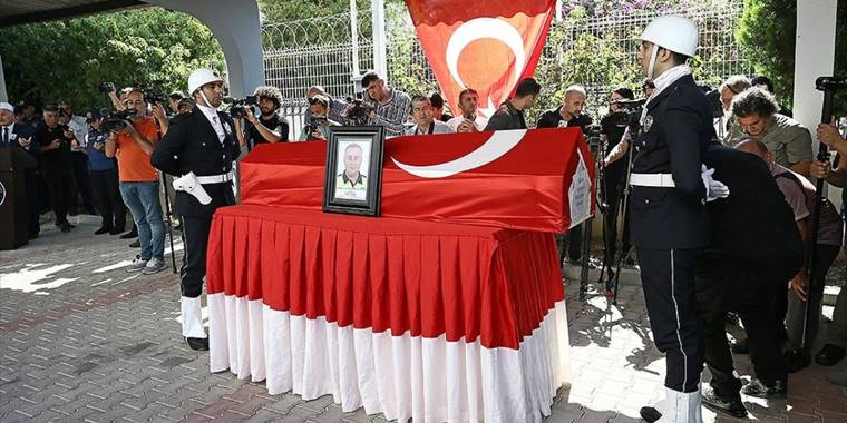 Mersin'de şehit polis memuru Sedat Gezer için cenaze töreni düzenlendi