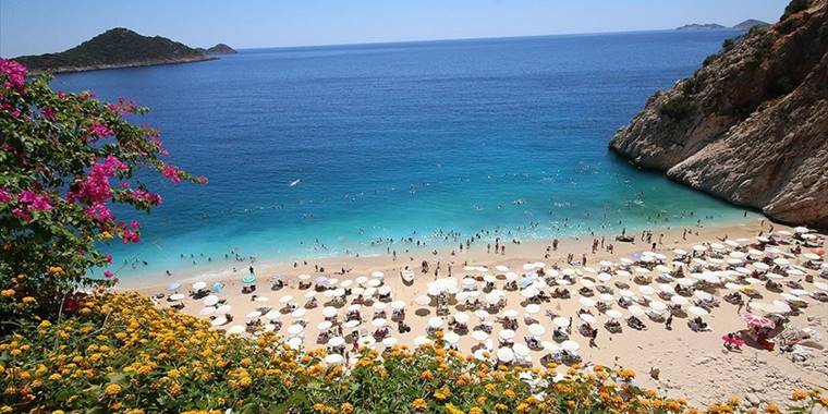 Antalya'ya gelen turist sayısı 10 milyon 788 bini aştı