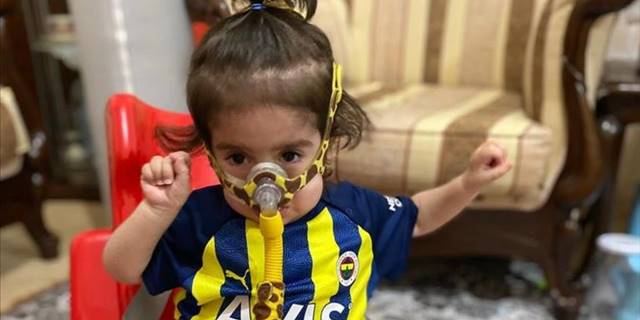 Mert Hakan ve İsmail Yüksek, SMA hastası Muhammed'e destek çağrısı yaptı