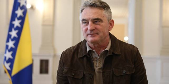 Bosna Hersek'teki seçimde Devlet Başkanlığı Konseyi adayı Komsic: AB aday ülke statüsü için odaklanacağız