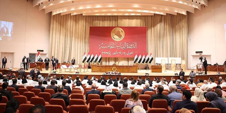 Bağdat'ta iki ay aradan sonra ilk Meclis oturumu öncesi güvenlik önlemleri üst seviyede