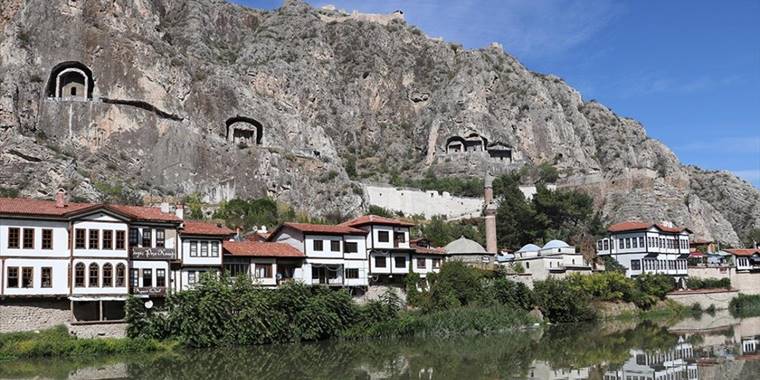 Harşena Dağı ve Pontus Kral Kaya Mezarları'yla ilgili UNESCO dosyası tamamlandı