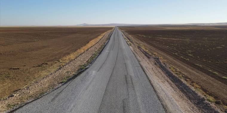 Konya Büyükşehir Belediyesi, mahalle yollarının kalitesini yükseltmek için çalışmalarını sürdürüyor