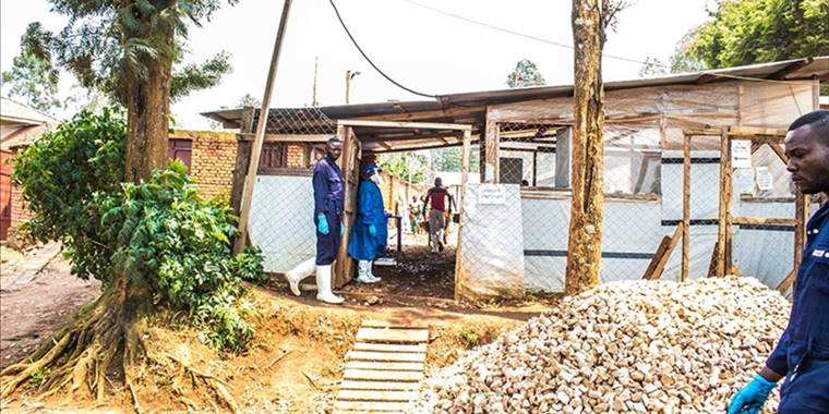 Uganda'daki Ebola salgını sonrası Tanzanya'nın 5 bölgesinde "alarm" durumuna geçildi