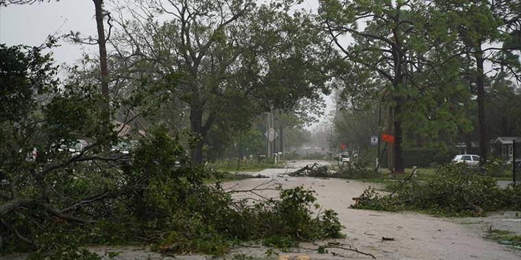 ABD'de etkili olan Ian kasırgası sel ve yıkıma yol açtı