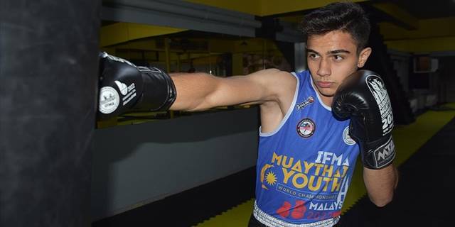 60 madalyalı genç sporcu gözünü dünya şampiyonluğuna dikti