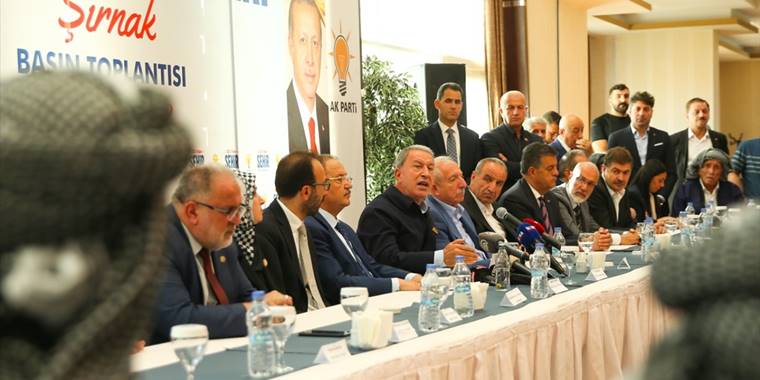 Milli Savunma Bakanı Akar'dan Yunanistan'a davet: Konuşalım ve bu problemleri çözelim