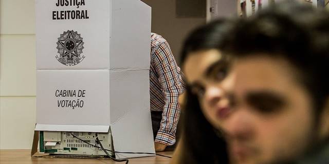 Brezilya halkı yarın genel seçimler için sandık başına gidecek