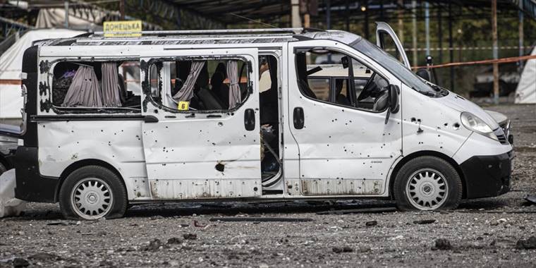 Ukrayna: Sivil konvoya düzenlenen saldırıda 24 kişi öldü