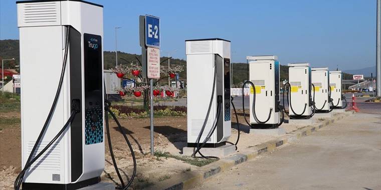 Bolu'da Trugo'ya özel üretilen şarj cihazları kuruluyor