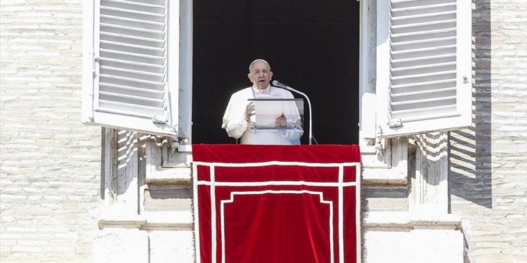 Papa'dan Rusya'ya 'Şiddeti durdurun', Ukrayna'ya 'Barış önerilerine açık olun' çağrısı