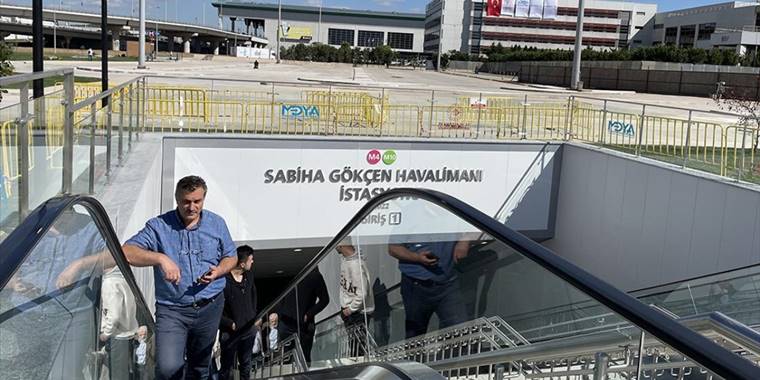 Pendik-Sabiha Gökçen Havalimanı Metro Hattı vatandaşlardan tam not aldı