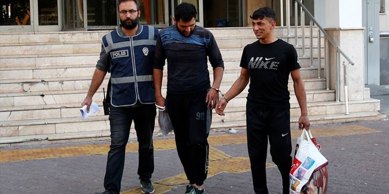 Kayseri'de aranan 5'i firari hükümlü 20 kişi yakalandı