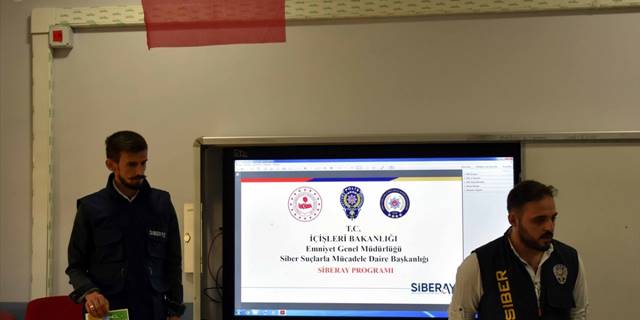 Kırıkkale'de lise öğrencilerine siber suçlar hakkında seminer verildi