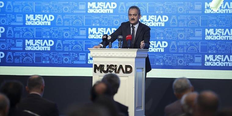 Bakan Özer: Meslek liselerinin üretim kapasitesinde muhtemelen 2 milyar bandını geçeceğiz