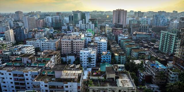 Bangladeş'te 140 milyon kişi elektriksiz kaldı