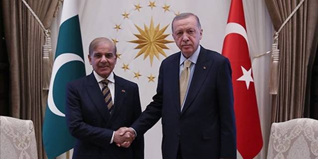 Pakistan Başbakanı Şerif'ten, Türkiye'ye sel felaketinde verdiği destekten ötürü övgü