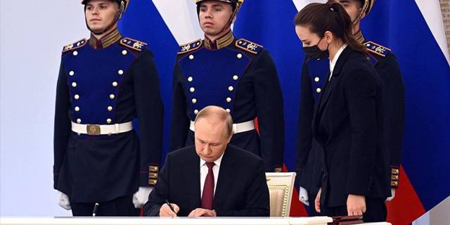Putin, Ukrayna'nın 4 bölgesinin ilhak edilmesine ilişkin yasaları imzaladı