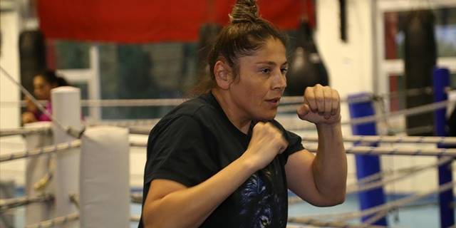 Dünya şampiyonu Şennur Demir, ringlere Avrupa şampiyonluğuyla veda etmek istiyor