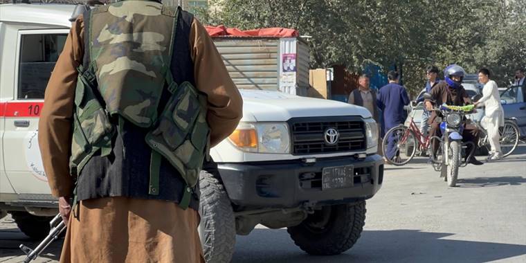 Kabil'de İçişleri Bakanlığı kampüsündeki camide patlama