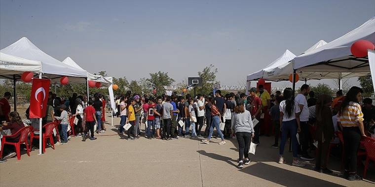 Diyarbakır'da kırsaldaki öğrenciler "Köy Bilim Festivali" ile buluştu