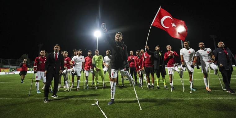 Ampute Futbol Milli Takımı 2022 Dünya Kupası'nda çeyrek finale yükseldi