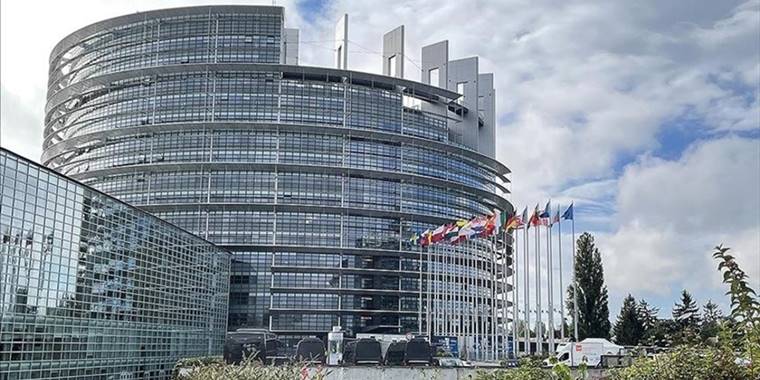 Avrupa Parlamentosundan Hollanda ve AB yönetimine "kurumsal ırkçılık" eleştirisi