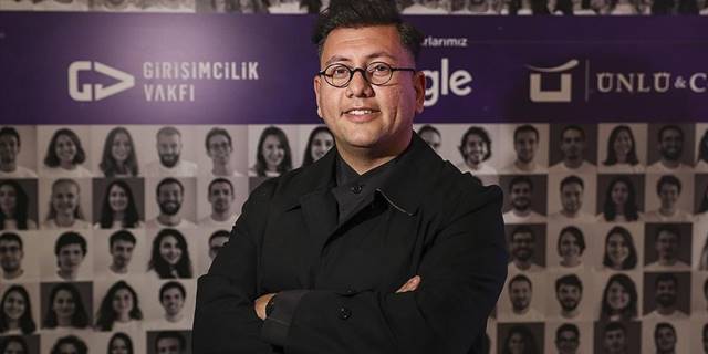 Medya sanatçısı ve yönetmen Refik Anadol, dijital sanatları ve NFT'yi anlattı