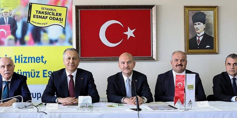 Bakan Soylu: Korsan taksicilik yapanlarla ilgili ehliyet ceza puanı konusunda yönetmeliği de tamamlıyoruz