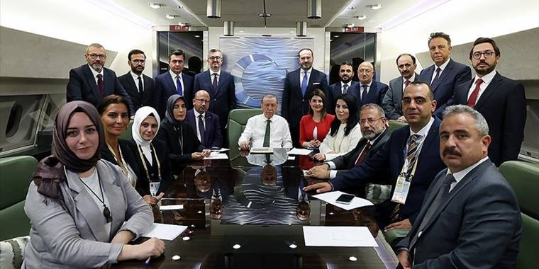 Cumhurbaşkanı Erdoğan: Başörtüsü konusunda güzel bir hazırlık yapılacak, anayasa değişikliği olarak Meclise sunacağız