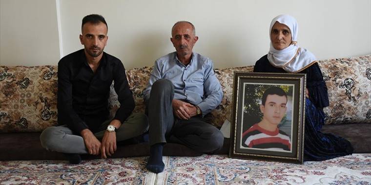 Şemdinli'de 18 kişinin şehit olduğu saldırının acısı tazeliğini koruyor