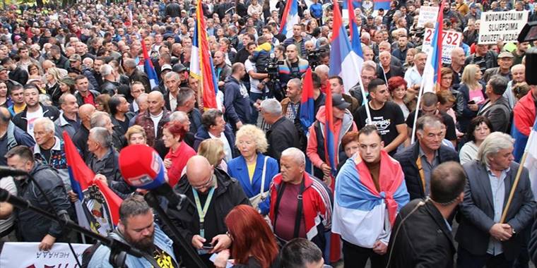 Bosna Hersek'te Dodik karşıtı protestolar devam ediyor