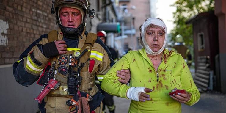 Ukrayna, güne Rusya'nın füze saldırılarıyla uyandı