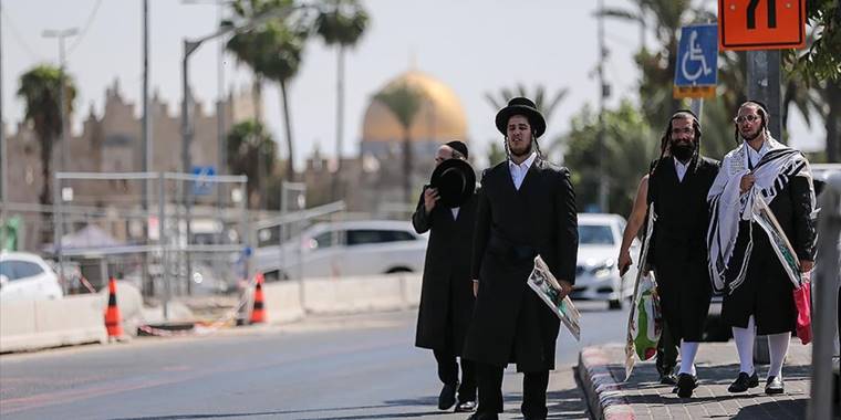 Fanatik Yahudi yerleşimcilerden Mescid-i Aksa'ya "Sukot Bayramı" baskını