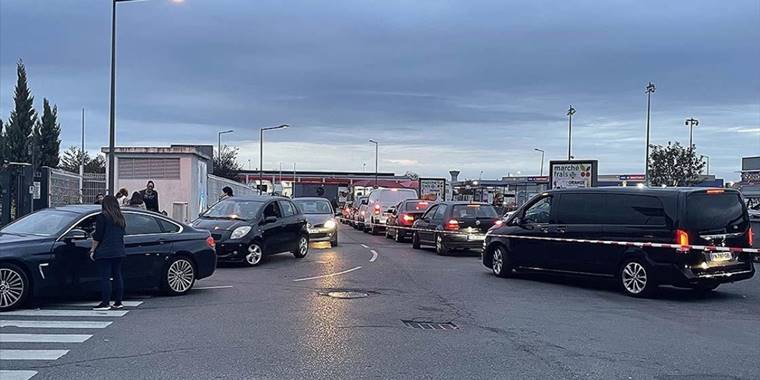 Fransa’da hükümetten "akaryakıt krizine yol açan grevlerin sonlandırılması" çağrısı