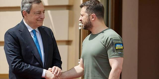 İtalya Başbakanı Draghi, Ukrayna Devlet Başkanı Zelenskiy ile telefonda görüştü