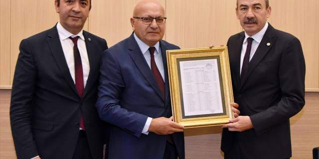 KTO Başkanı Gülsoy mazbatasını aldı